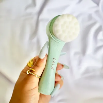 Picture of Dual Action Facial Cleansing Brush