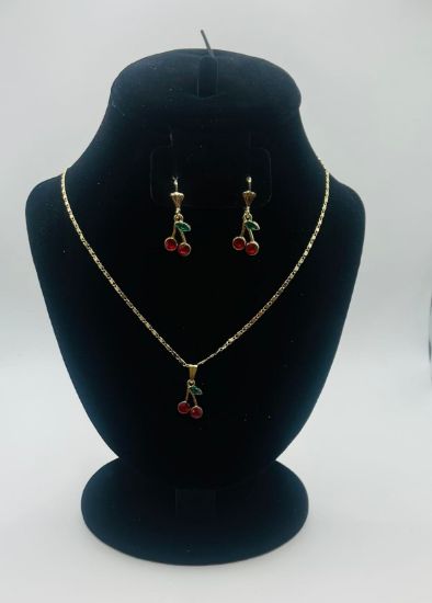 Picture of Woman Cherry set by Ida's Inspiring Jewerly